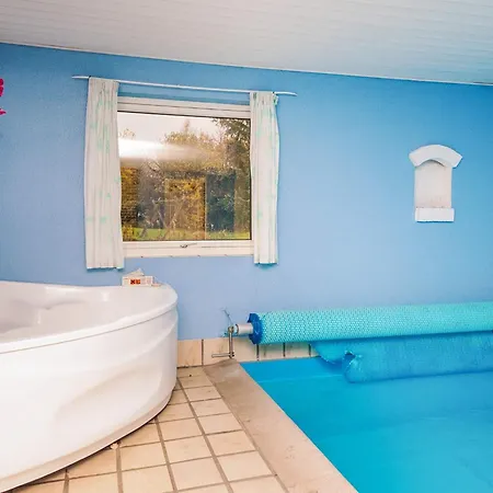 12 Person In Oksbol * Oster Vrogum