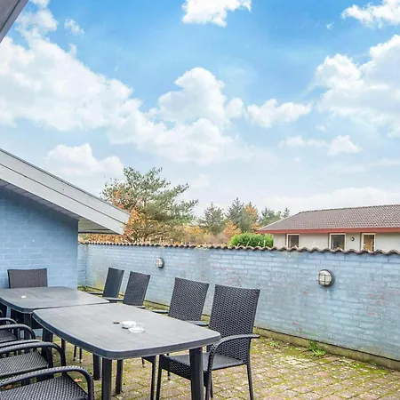 12 Person In Oksbol Сasa de vacaciones *